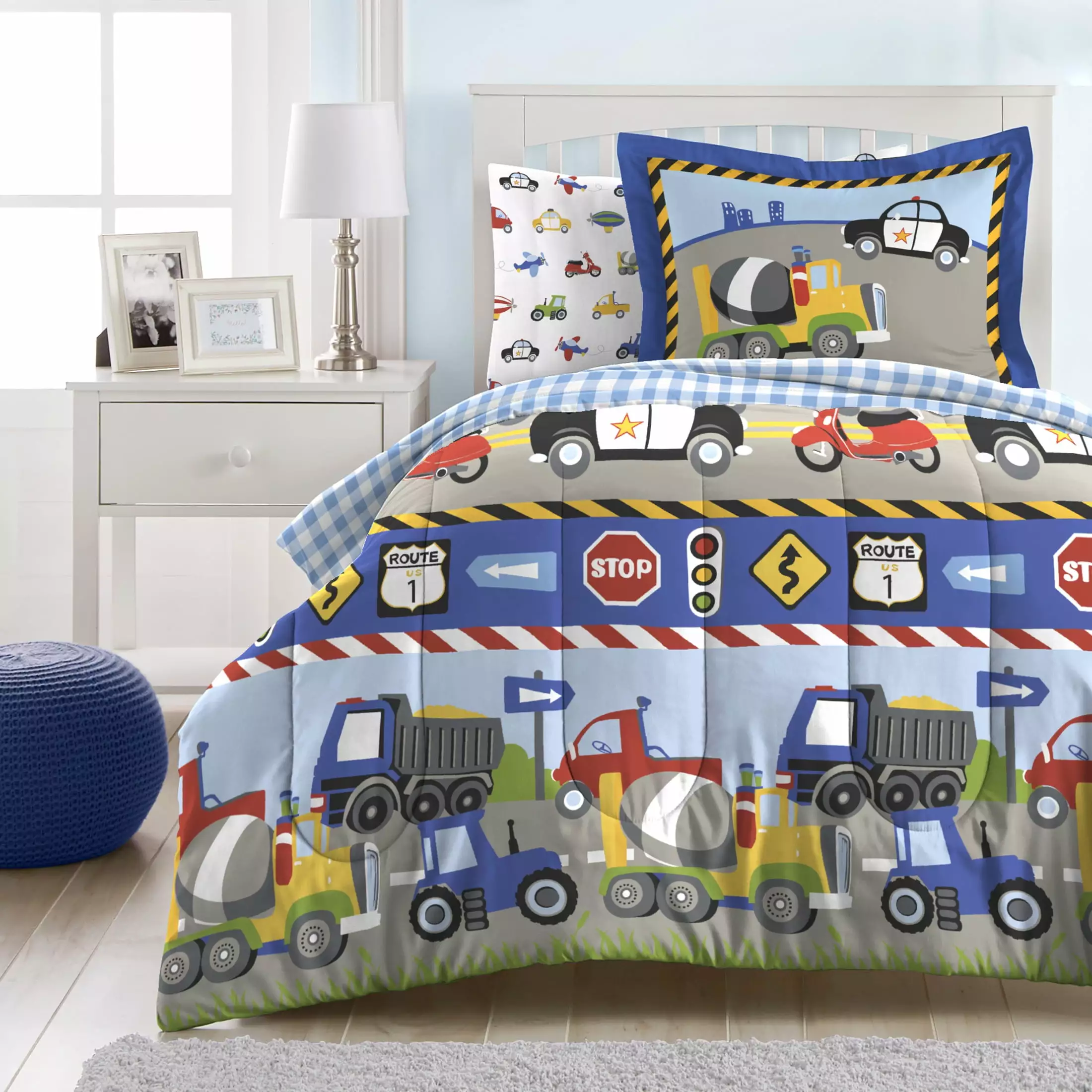 Dream Factory Trains and Truck Pattern Twin 5 Piece Bed---Bag Cotton/Polyester Blue Multi Male Child