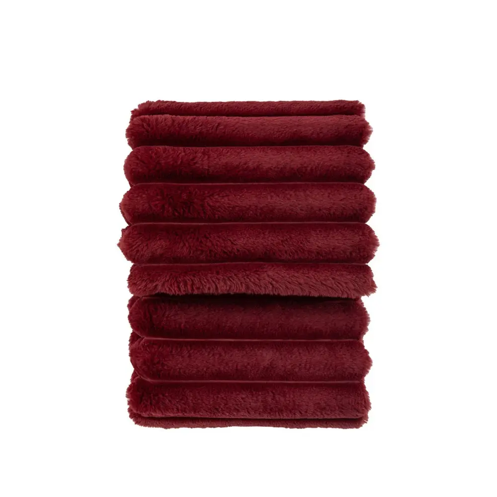 Ribbed Fur Throw - Merlot Winter Nights