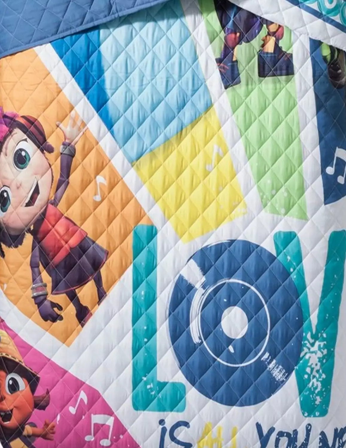 Beat Bugs Kids Twin/Full Reversible Quilt and Sham Set Quilted Bedspread