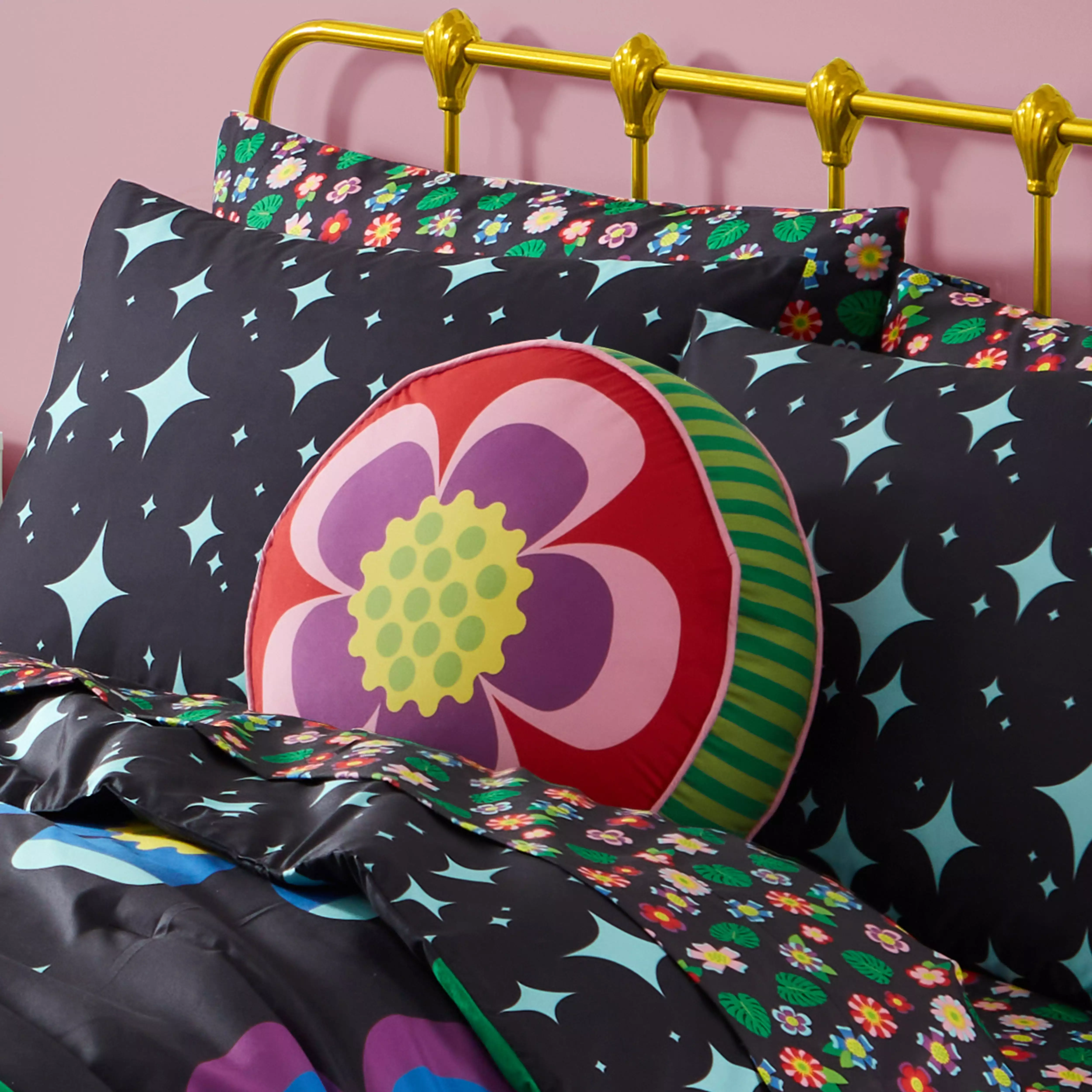 Intelligents & Crafts Home Kids 16 Round Everyday Flower Power Multicolor Microfiber Decorative Accent Pillow Reversible S...