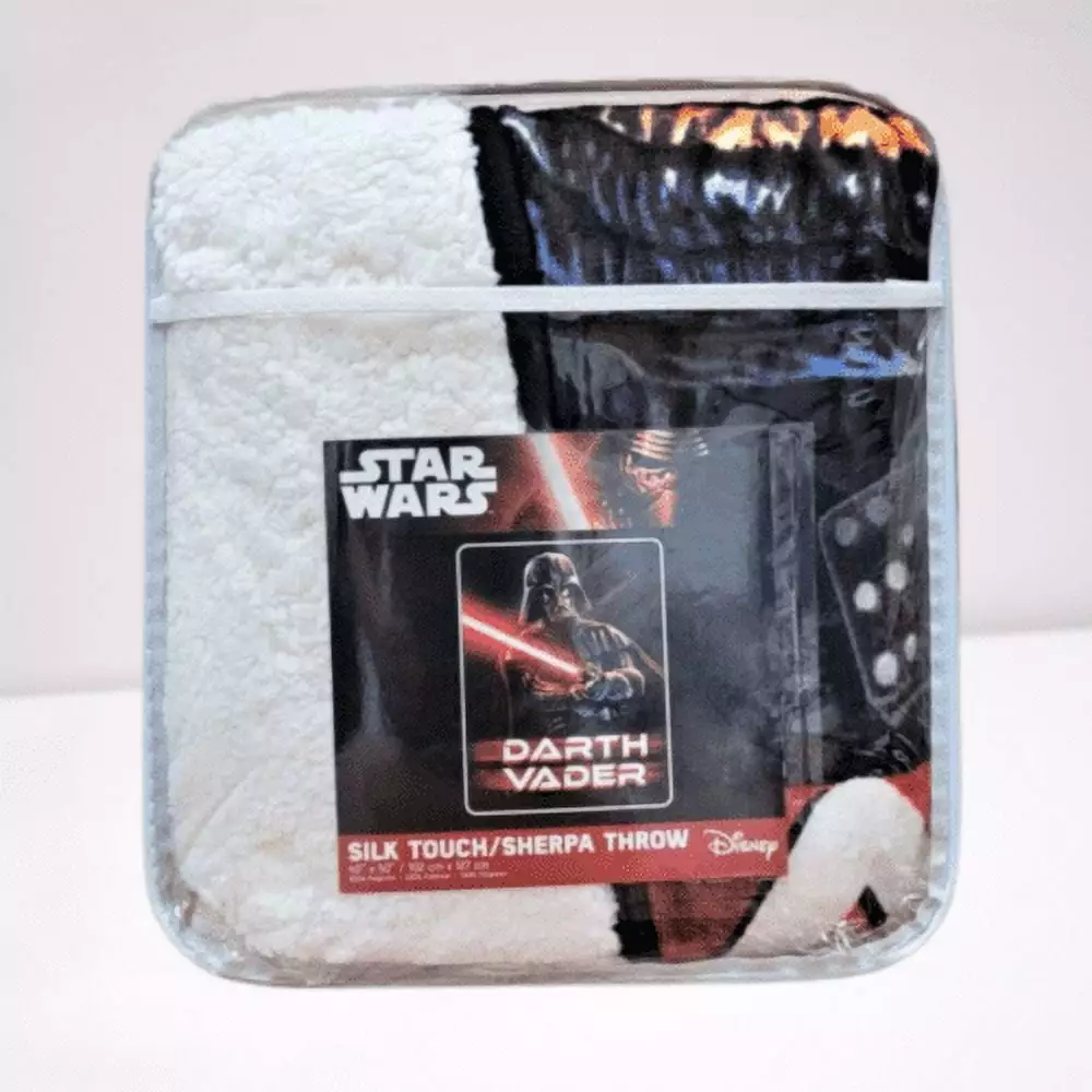 Star Wars Saber Dark 40 x 50 Super Soft Fleece Throw Blanket Kids SAMIMPORT-2011