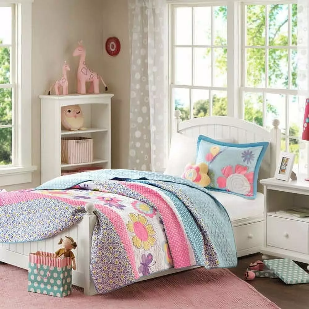 Home Essence Kids Reversible Flower Petal 4-Piece Pink Coverlet Set Full/Queen