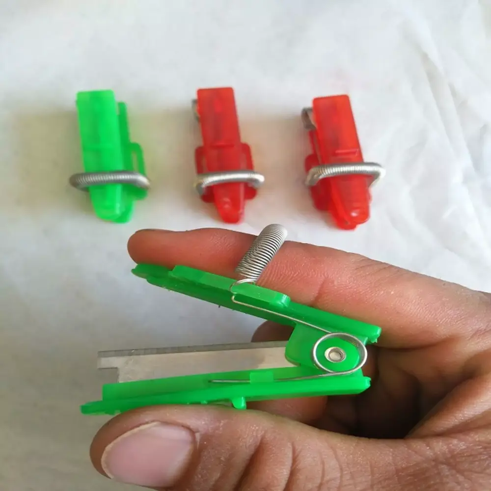 LuoYinDa Multifunctional Gardening Thumb Upgrade Leaf Trimming and Fruit Picking