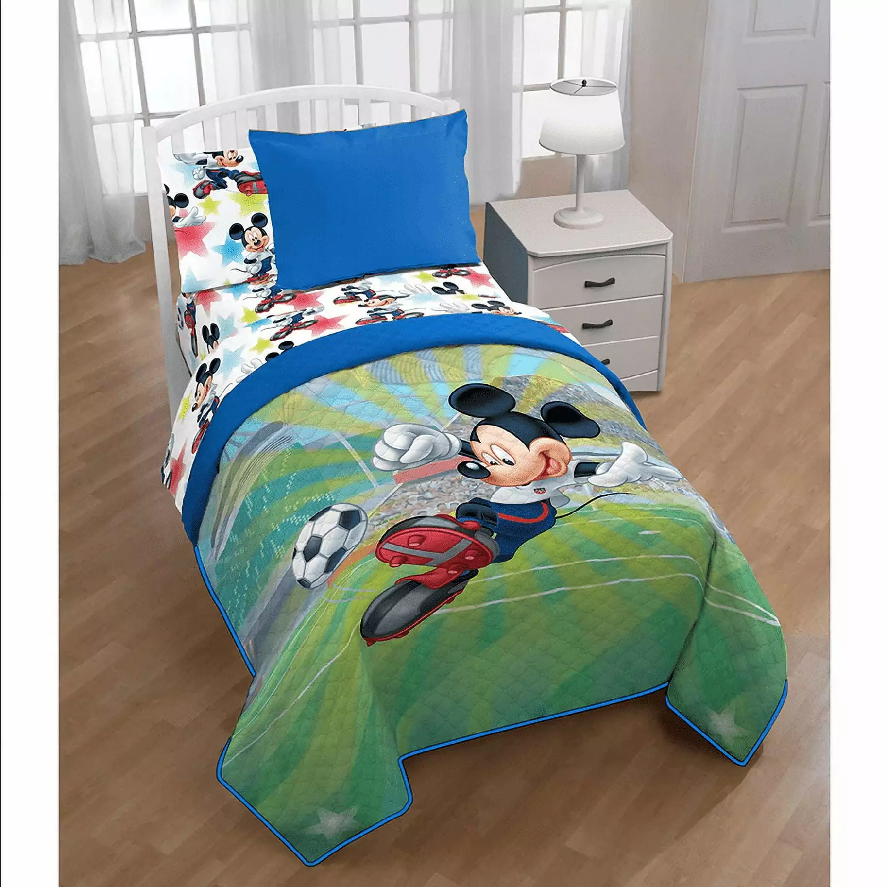 Disney Mickey Mouse Soccer Quilted Bedspread and Sham 2-Piece Set Kids