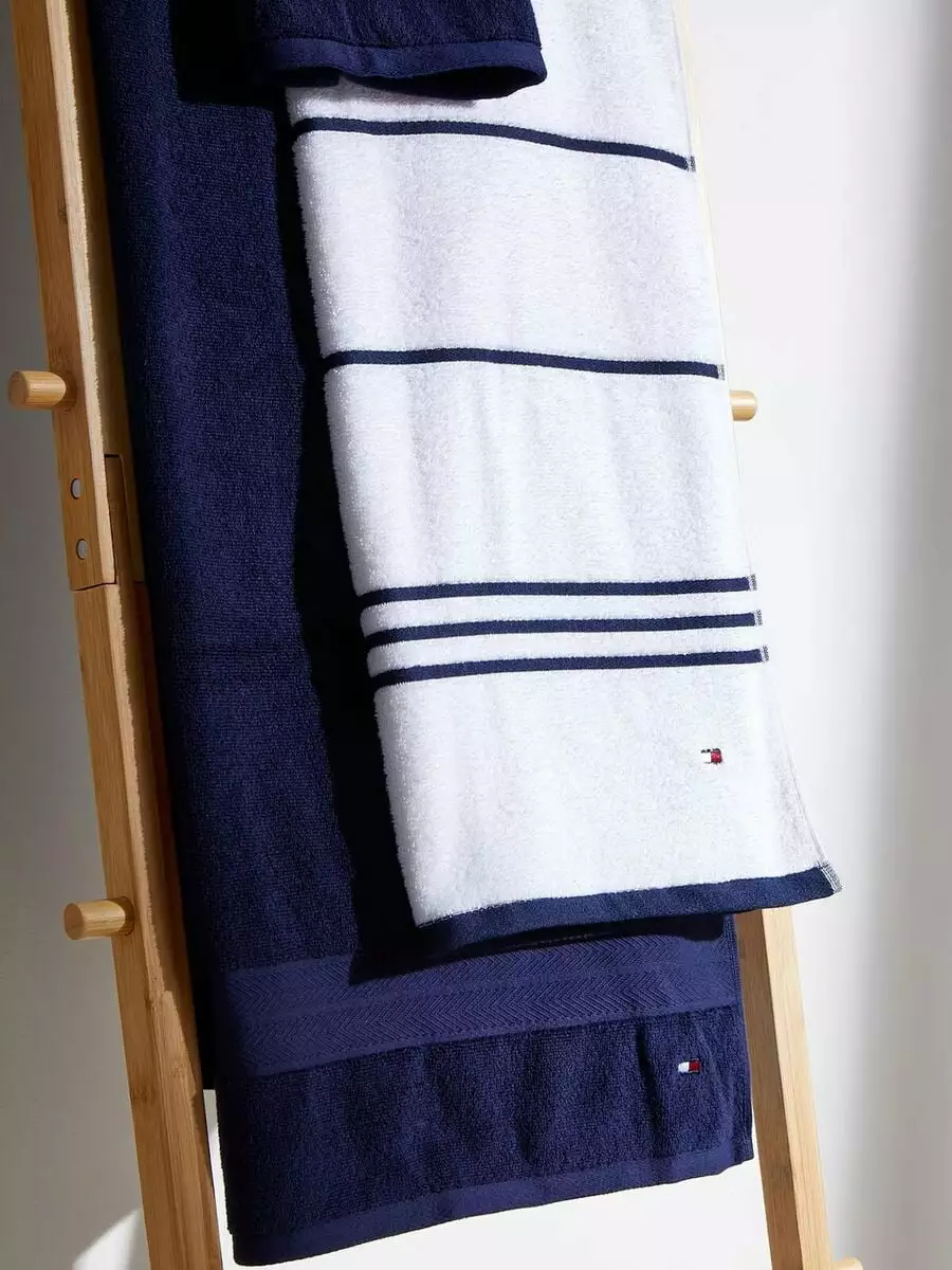 Tommy Hilfiger Modern American Stripe Cotton Bath Towel 30 x 54 Inches White Peacoat