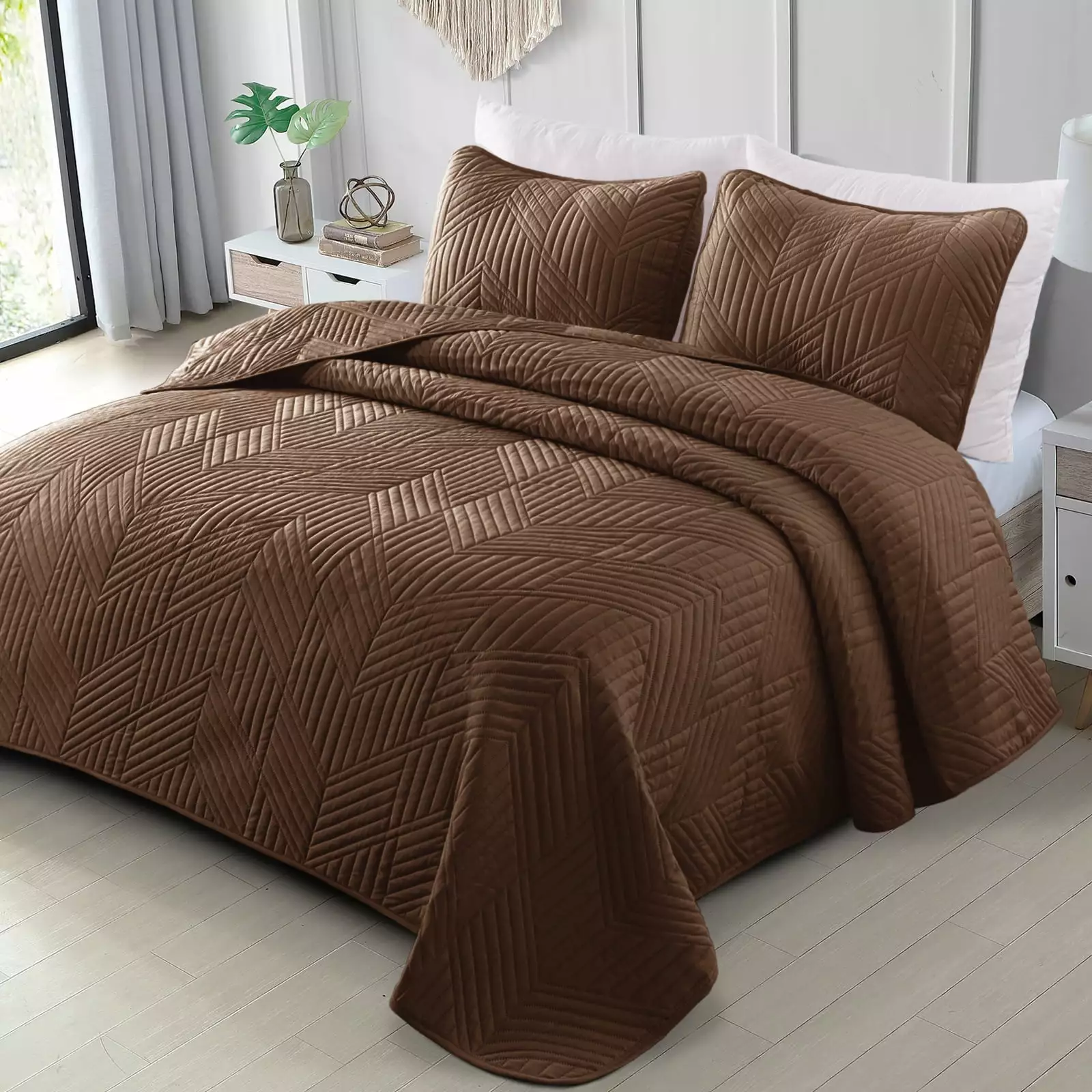Exclusivo Mezcla California King Quilt Bedding Set Featherweight Brown Modern Geometric Coverlet