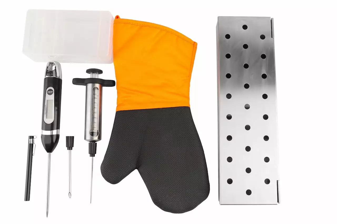 PitMaster King Stainless Steel Smoker Box 4pc Grilling Set Accessories