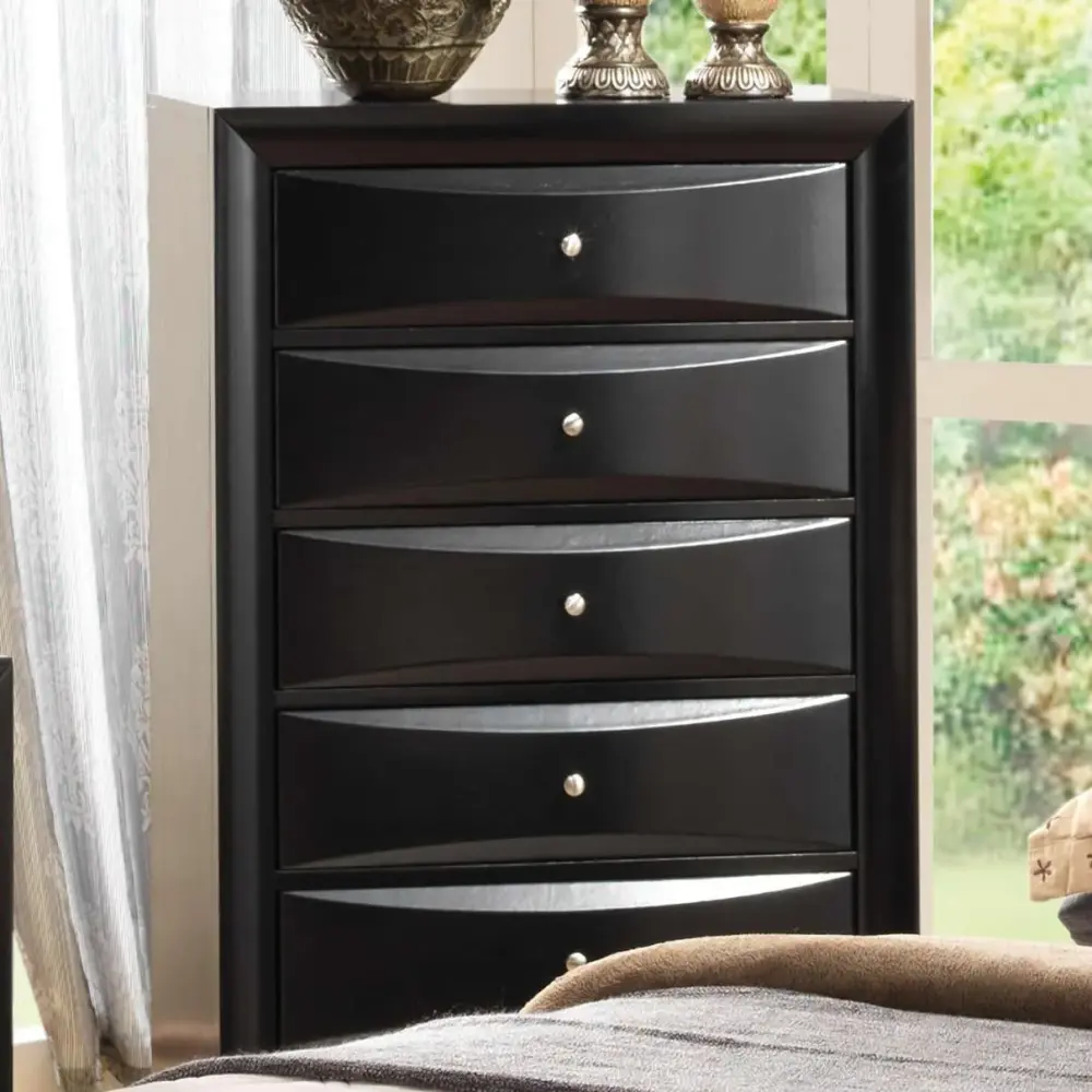 Diamond Modern Furniture COA Briana 5-Drawer Chest 200705