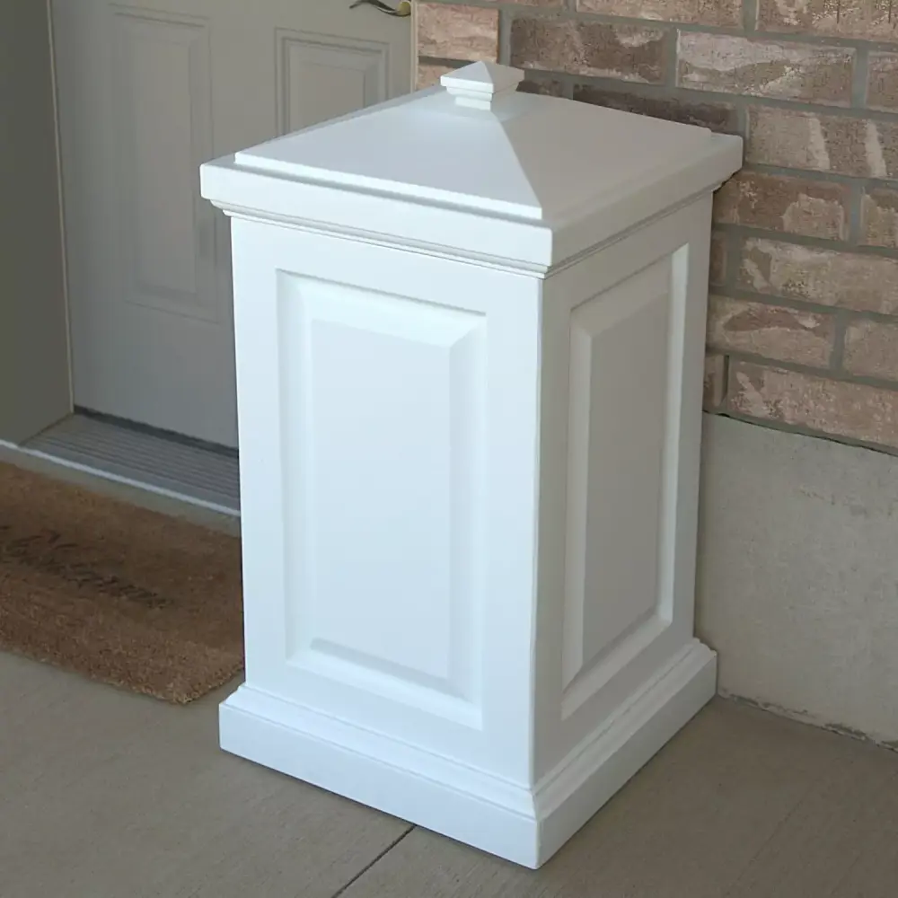 Mayne Berkshire Weatherproof Traditional Plastic Waste Bin White