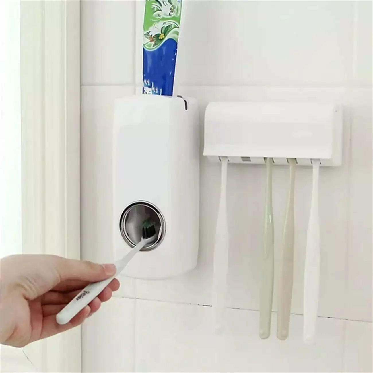 Casewin Toothpaste Dispenser Toothbrush & Razor Holder Multifunctional Wall-Mounted Bathroom Accessories Kit Dust-Proof Cover